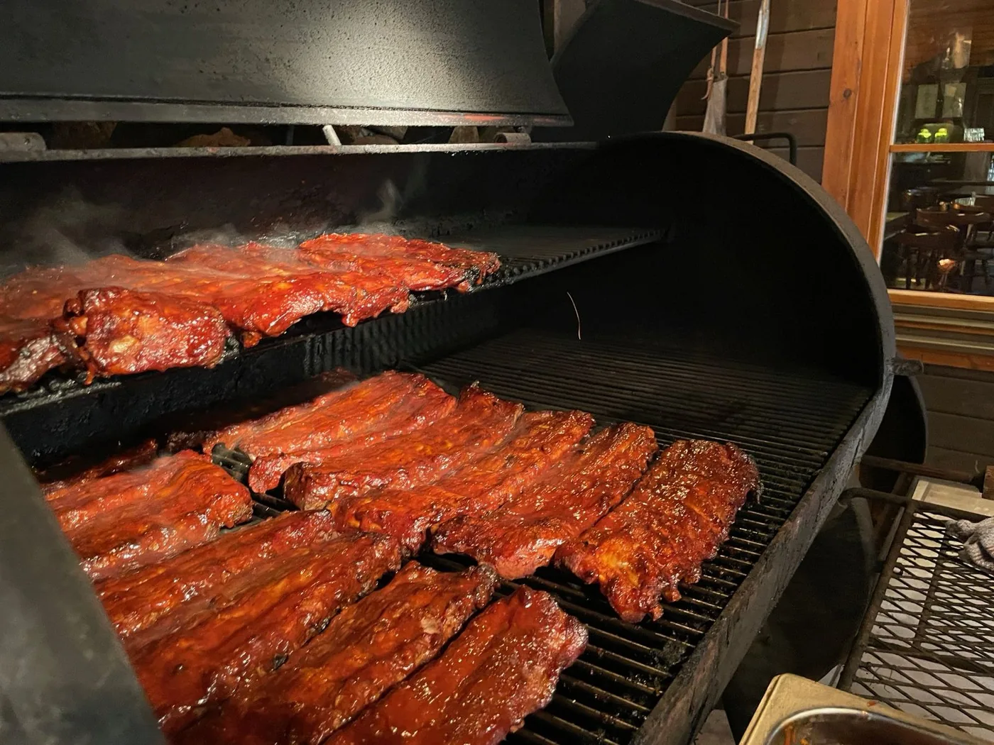 Ribs im großen Smoker
